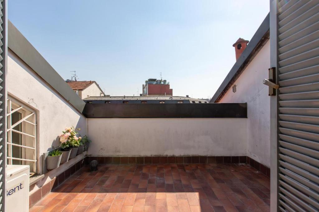 Mondadori Apartment Milan Bagian luar foto