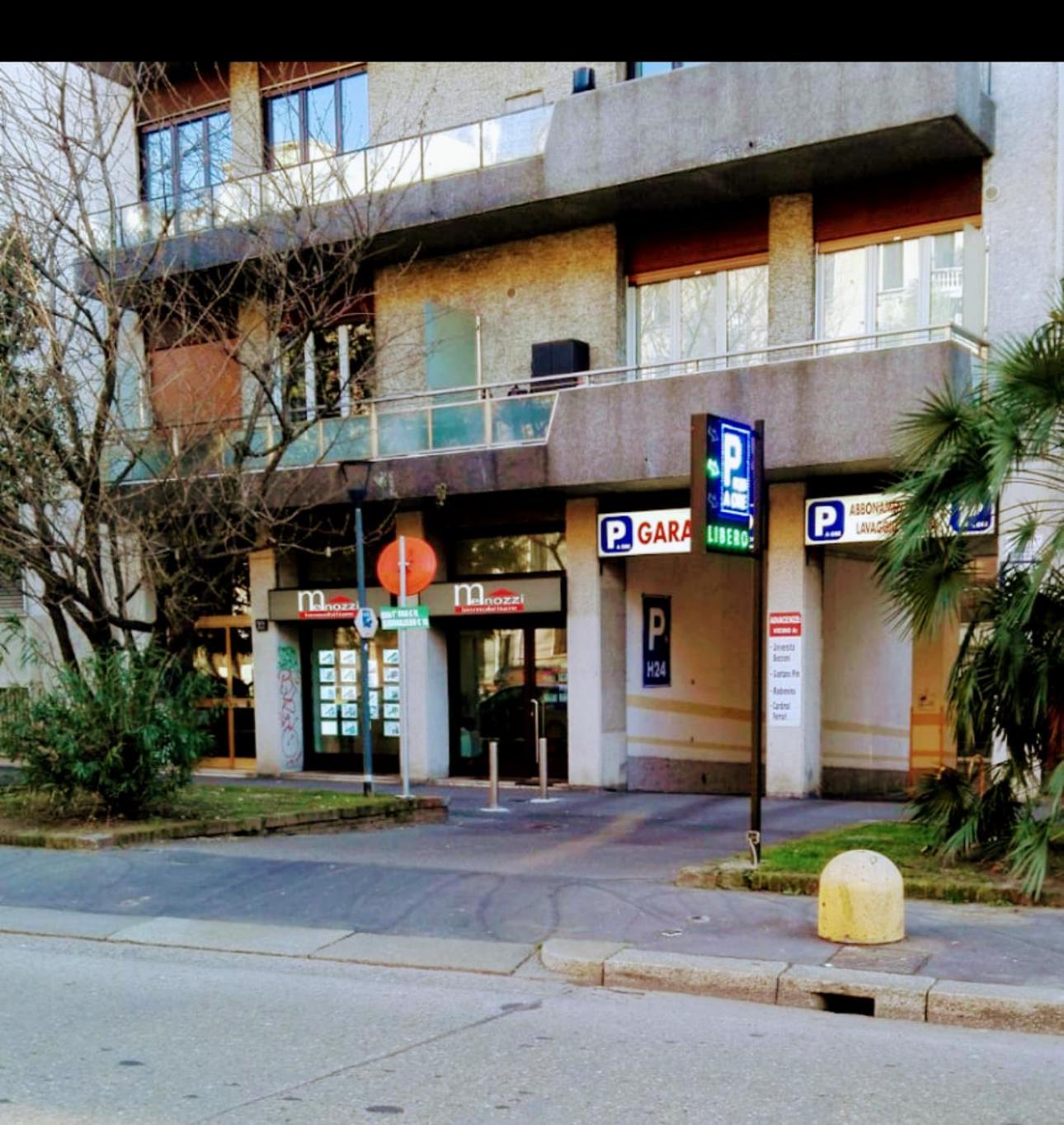 Mondadori Apartment Milan Bagian luar foto